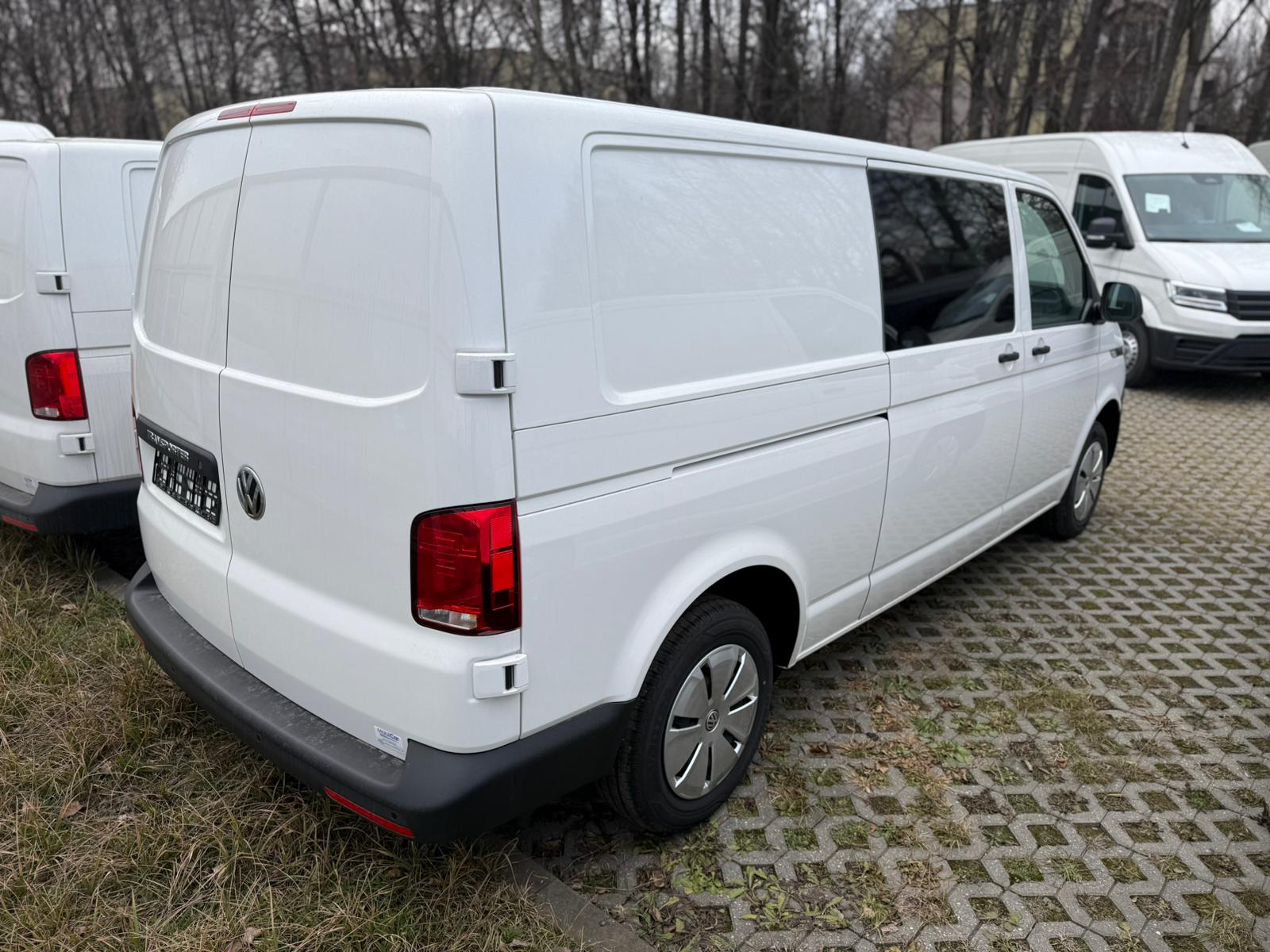 Volkswagen T6.1 Transporter Procab – Image 2