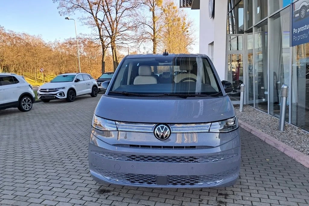 Volkswagen T7 Mutlivan Life 2.0 Tsi – Image 2
