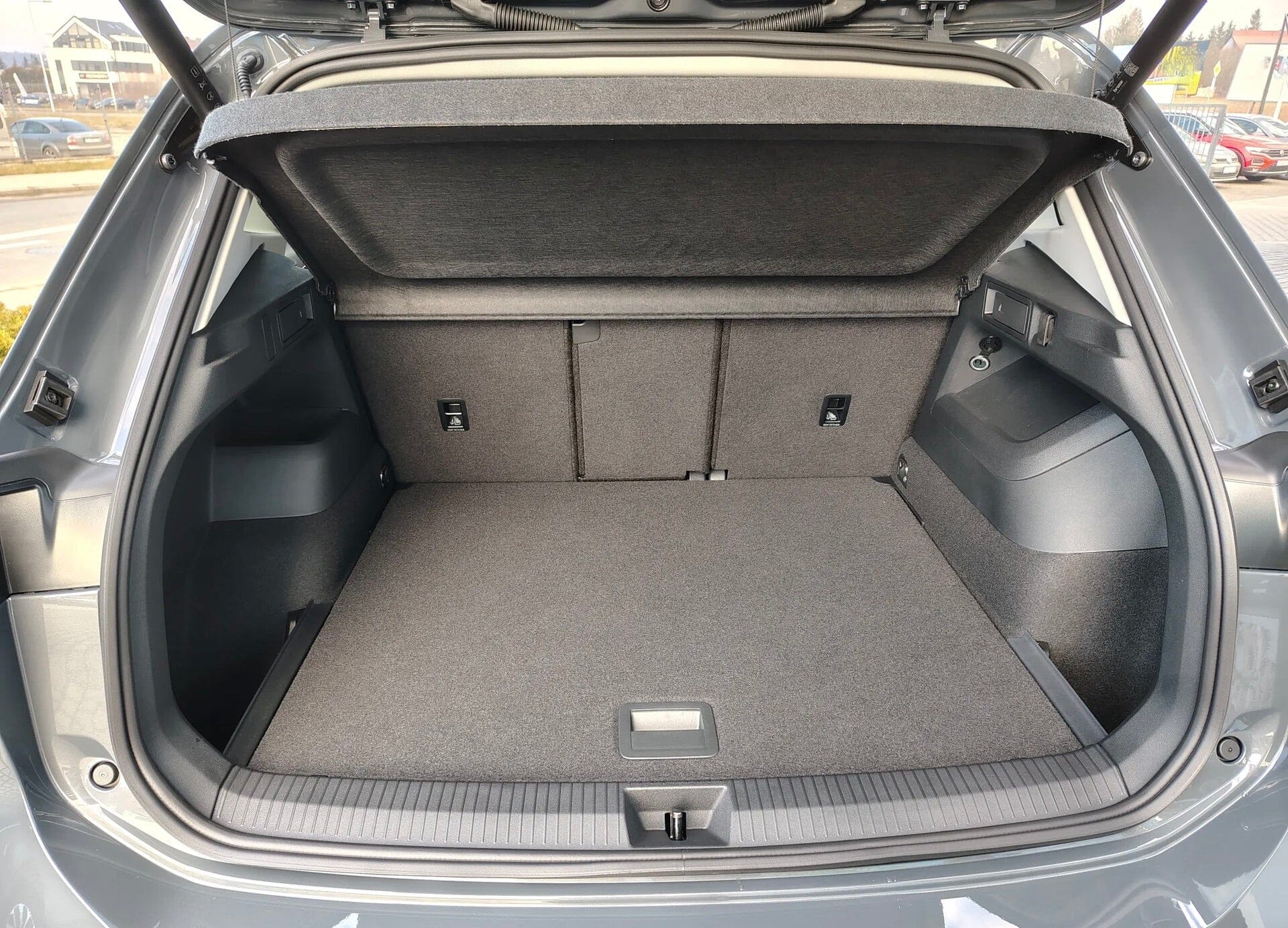 Volkswagen Tiguan Life Plus Edition 2025 – Image 4