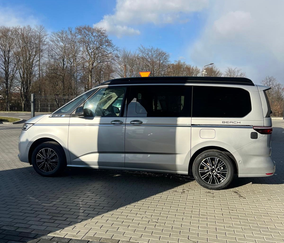 Volkswagen California T7 Beach Camper 2025 – Image 3