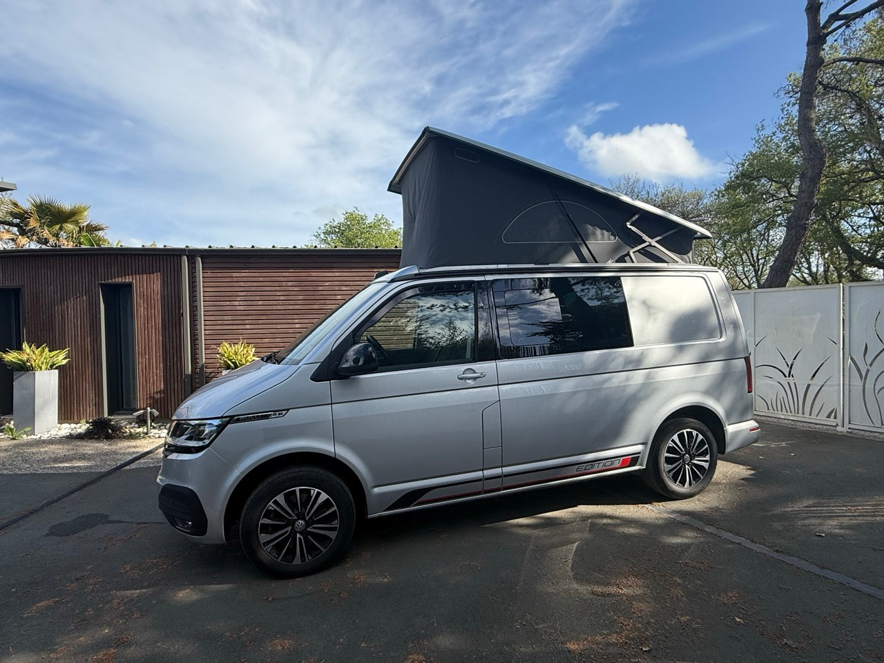 Volkswagen T6.1 Transporter Edition Bulli – Image 3