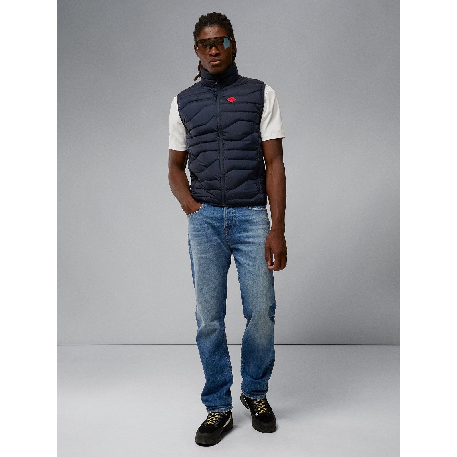 J.Lindeberg Cliff Light Down Golf Vest AMOW06707 – Image 3